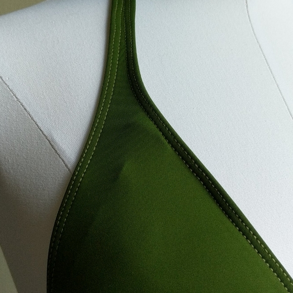 Bikini Top (XS) and Coordinated Bikini Bottom (S) - Picture 4 of 5